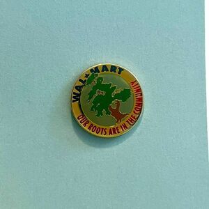 Walmart Employee Pin - Our Roots are in the Community Associate Collectible‎